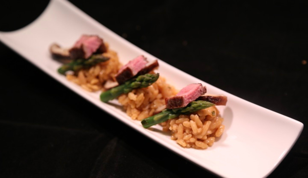 Kalfsbrie met risotto en asperges