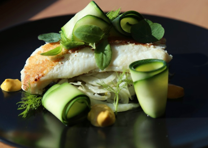 Recept Zeewolf op lauwwarme groentesalade de mooiste keukenwinkel
